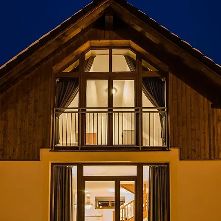 Lipno-3 By Interhome ليبنو ناد فلتافو